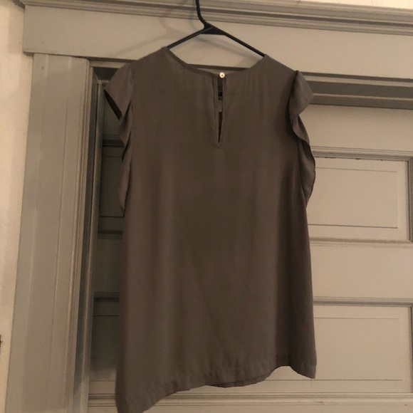 Grey flutter sleeve blouse - Picture 3 of 5